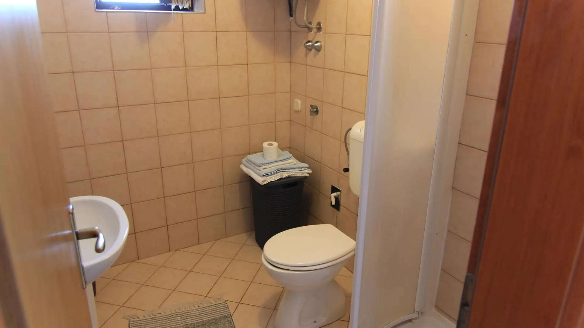 Apartments Daidzic By El-Pi Tours Njivice 0*,  Chorvatsko