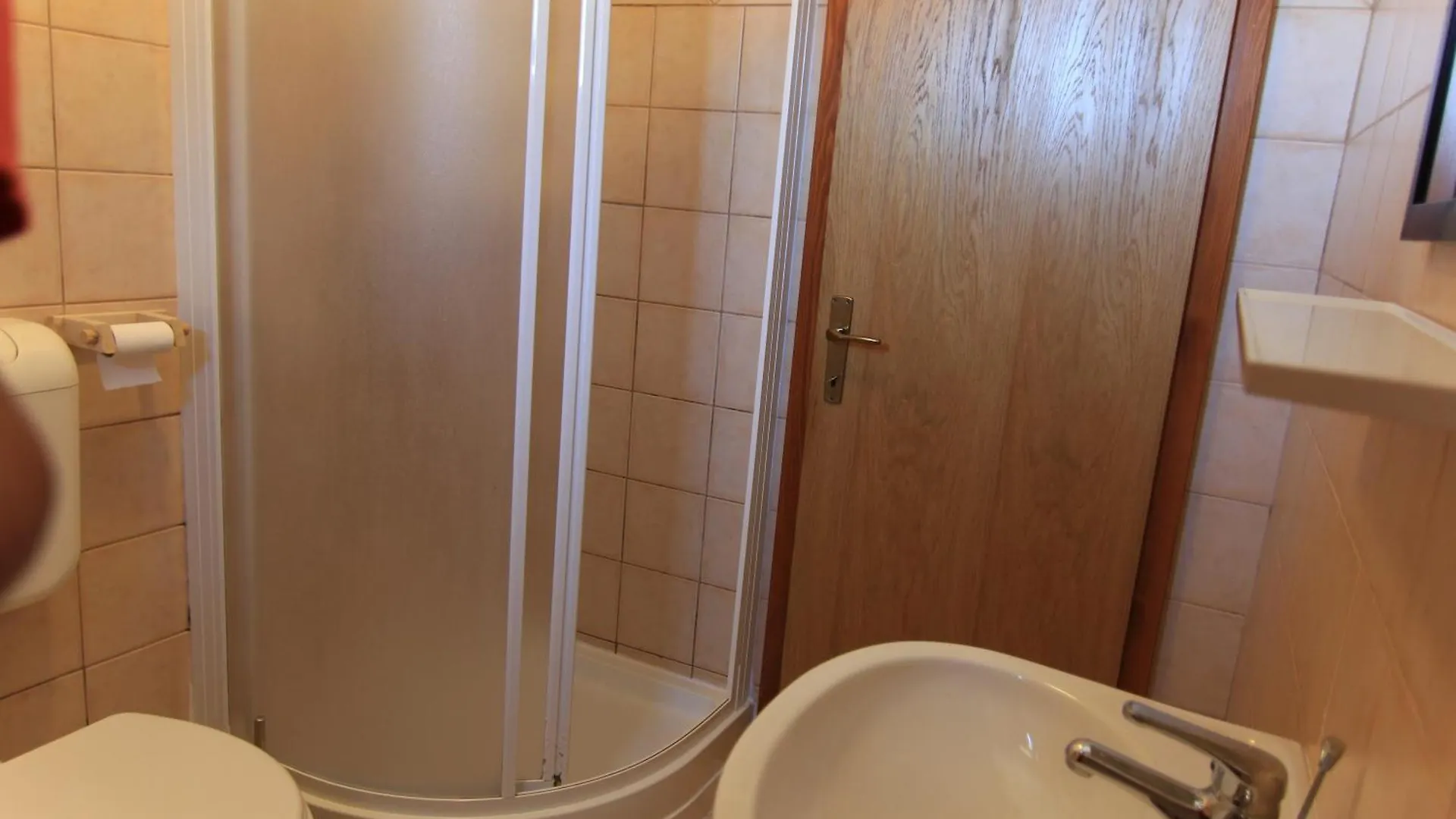 Apartments Daidzic By El-Pi Tours Njivice Croatia