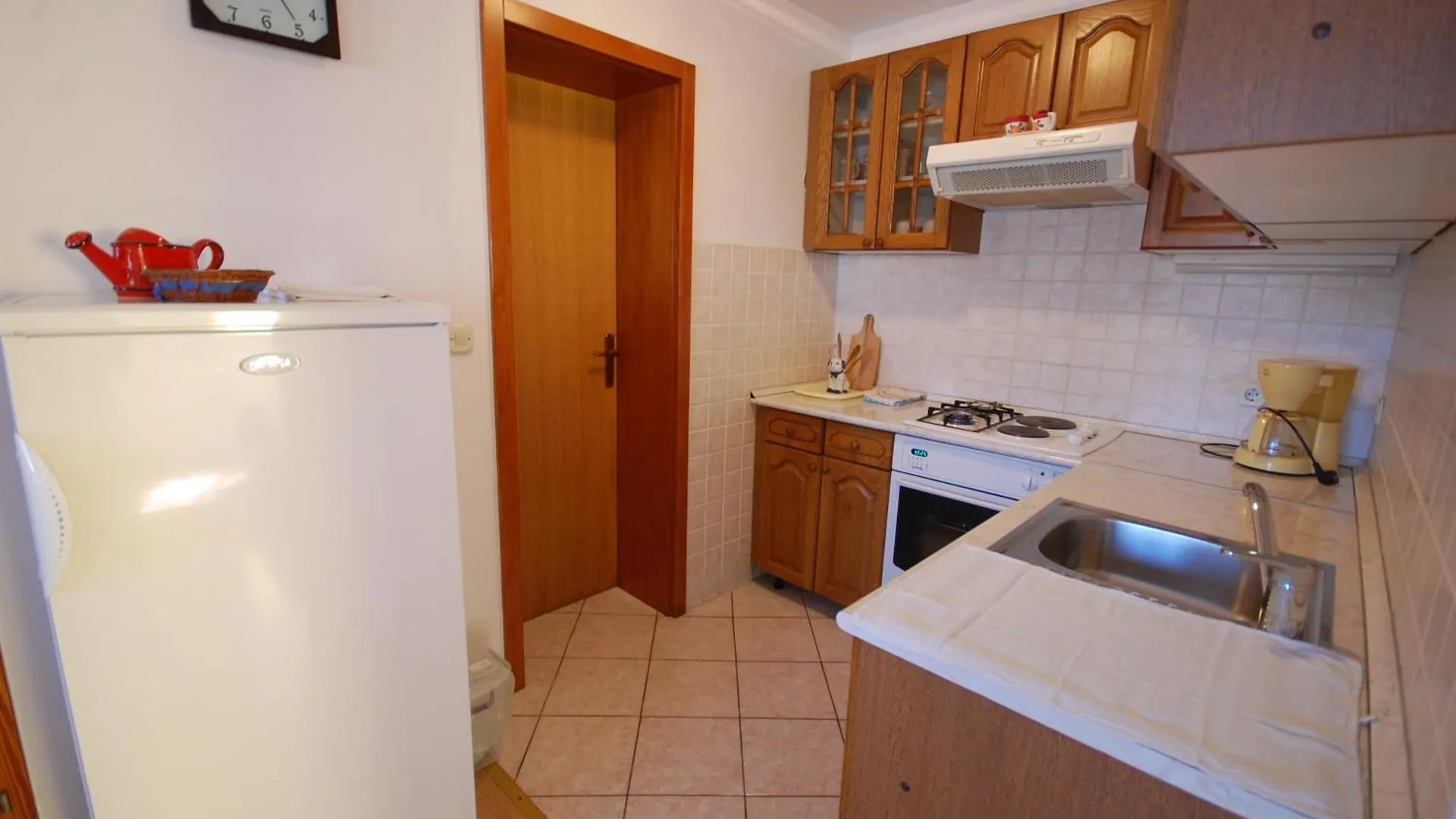 Apartments Daidzic By El-Pi Tours Njivice Croatia