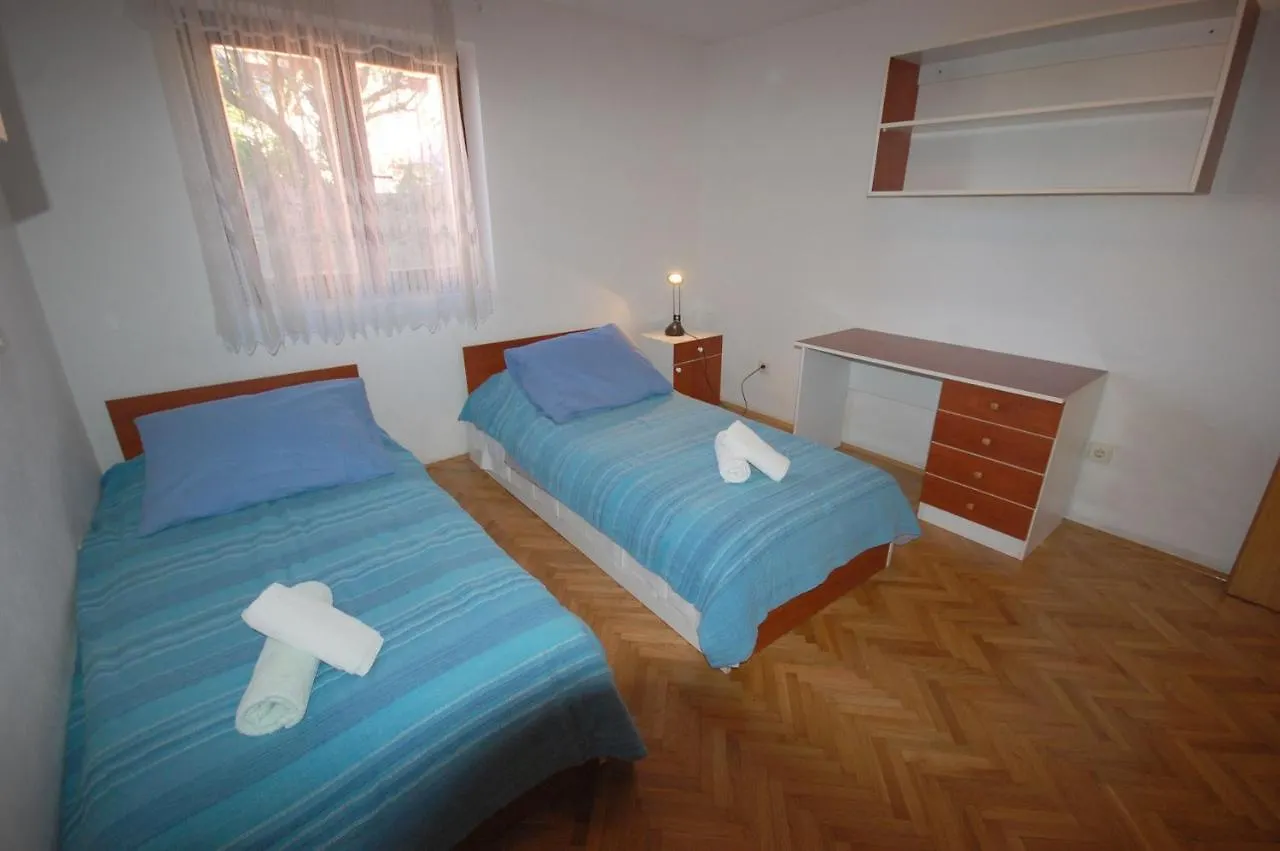 Apartments Daidzic By El-Pi Tours Njivice