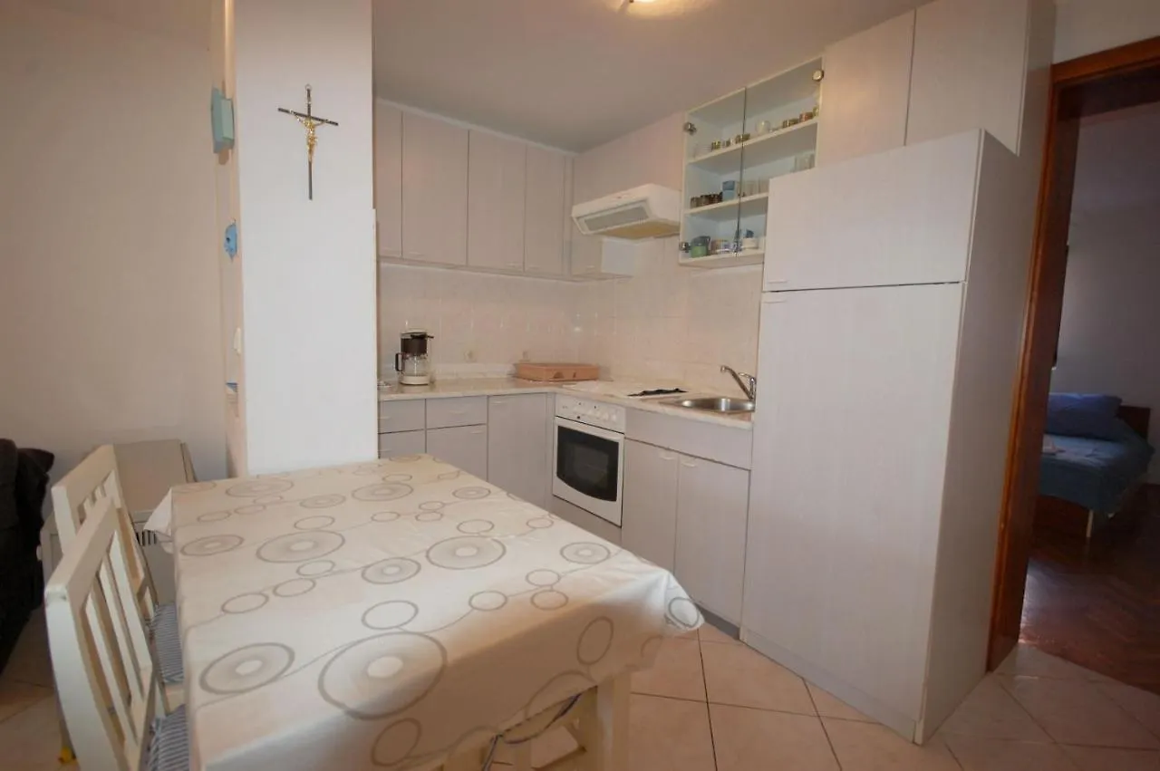 Apartments Daidzic By El-Pi Tours Njivice