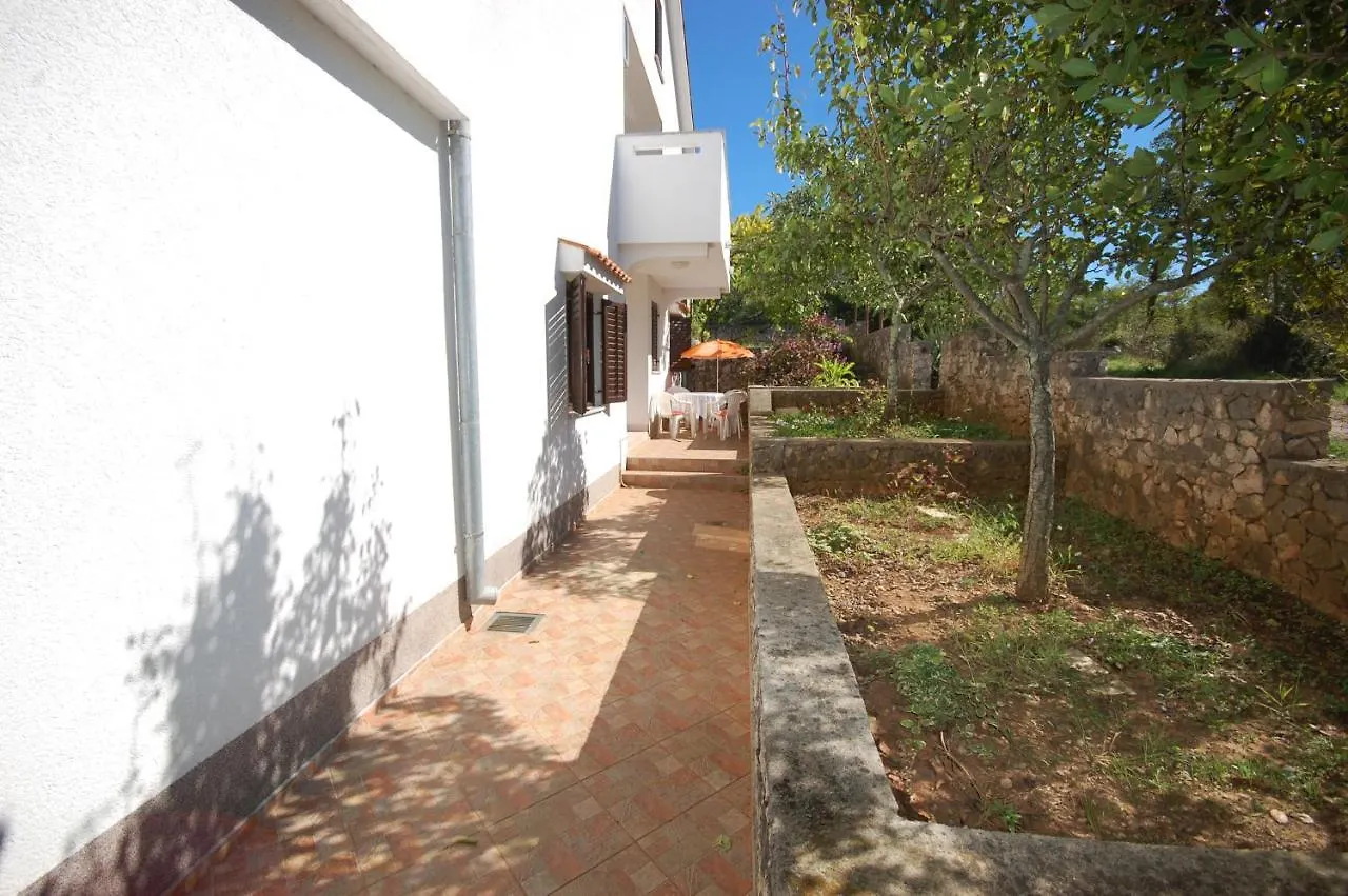 Apartments Daidzic By El-Pi Tours Njivice Croatia